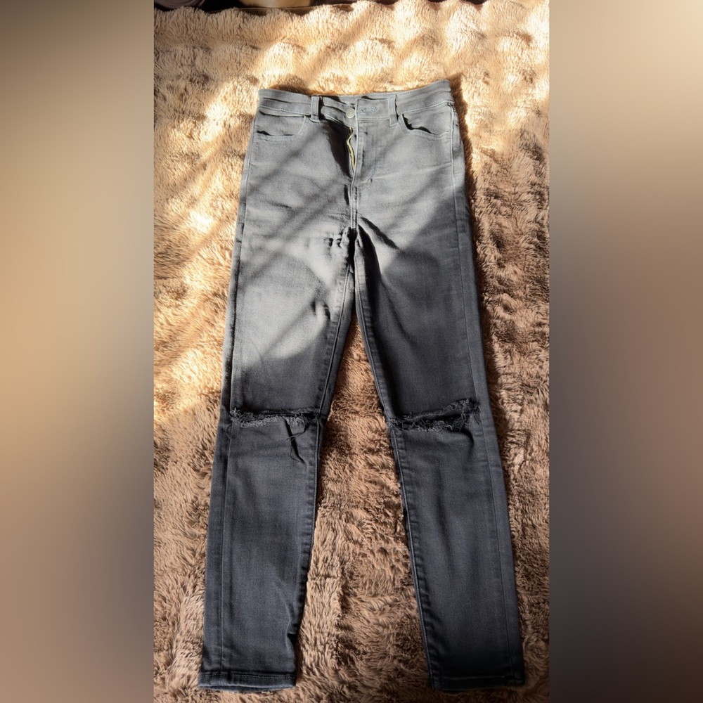 American Age Women's Distressed Skinny Jeans in Dark Gray